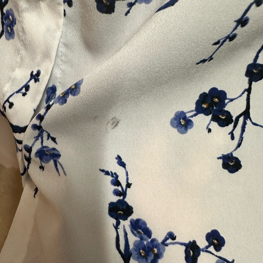 Tommy Hilfiger women's Floral Button-Up Shirt size XL/ NWOT A102 - Picture 2 of 4